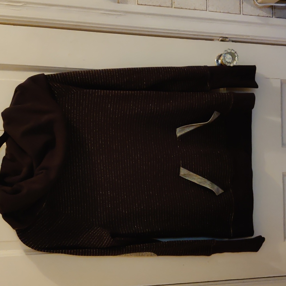 Victoria's Secret Black With Gold Turtle Neck Size XS
